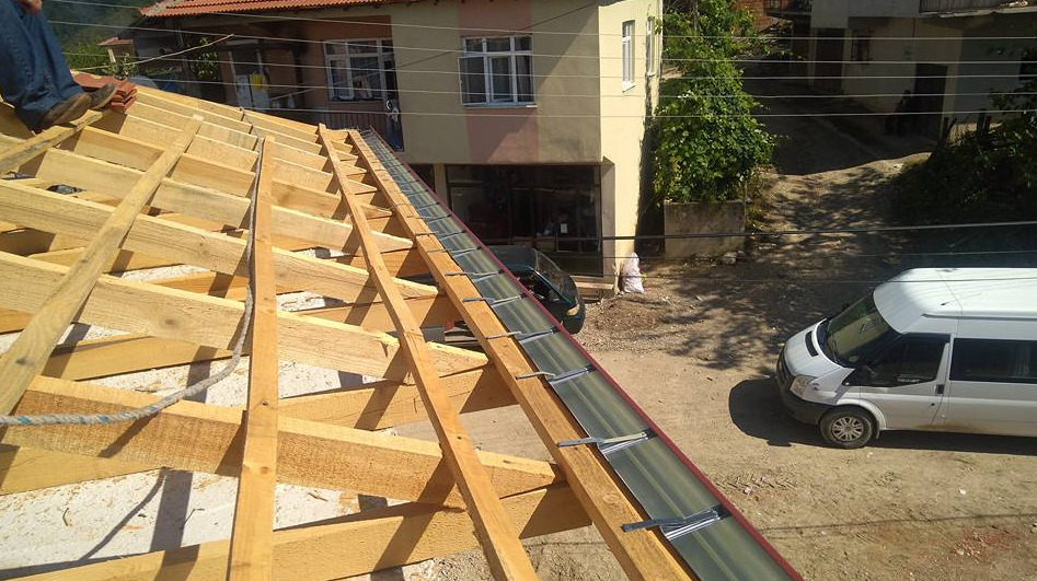 Düzce ahşap ev çatı oluk yapımı